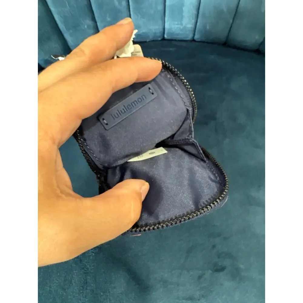NWT Lululemon Wearable Card Case Camo
